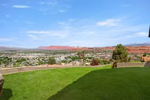 579 N Ridgecrest Cir, Saint George, UT 84770 - Photo 33