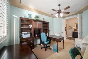 145 S Crystal Lakes Dr, Saint George, UT 84770 - Photo 17