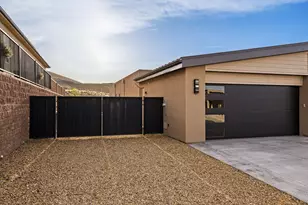 662 S 1800 W, Hurricane, UT 84737 - Photo 33