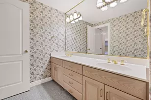 150 S Crystal Lakes Dr, Saint George, UT 84770 - Photo 41