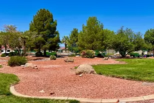 517 E Padre Lakes Dr, Ivins, UT 84738 - Photo 27