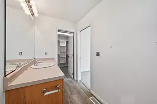 1590 E Highland Trails Dr, Enoch, UT 84721 - Photo 13