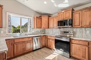 2721 E Riverside Dr, Saint George, UT 84790 - Photo 13