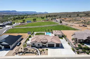 323 W Center St, Toquerville, UT 84774 - Photo 39