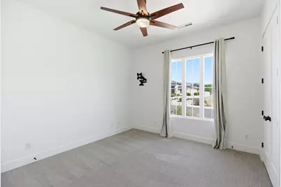 323 W Center St, Toquerville, UT 84774 - Photo 21
