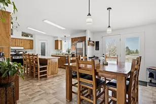 1637 E Midvalley Rd, Enoch, UT 84021 - Photo 7