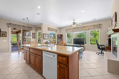 4667 S Whisper Point Dr, Saint George, UT 84770 - Photo 11