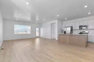 1553 S Fins Rd, Washington, UT 84780 - Photo 7