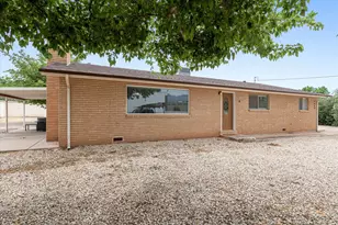 1649 W State St, Hurricane, UT 84737 - Photo 13
