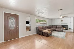1649 W State St, Hurricane, UT 84737 - Photo 15