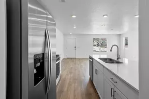 2775 E Rushpink Ln, Washington, UT 84780 - Photo 21