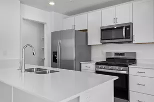 2775 E Rushpink Ln, Washington, UT 84780 - Photo 13