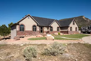 1049 E Fenwick Way, Cedar City, UT 84721 - Photo 5