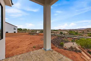 1870 N Chapman Dr, Washington, UT 84780 - Photo 7