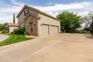1099 W Broadstone Ct, Washington, UT 84780 - Photo 5