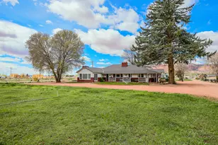 818 S Hwy 89A, Kanab, UT 84741 - Photo 45