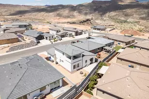 734 N 3025 W, Hurricane, UT 84737 - Photo 11