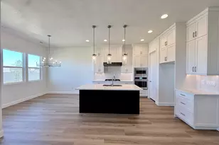 4758 S Woodrow Ln, Washington, UT 84780 - Photo 5