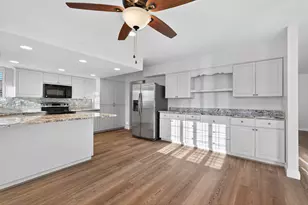 970 E 700 S, Saint George, UT 84790 - Photo 5