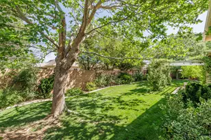 795 E Desert Bloom Ct, Washington, UT 84780 - Photo 35