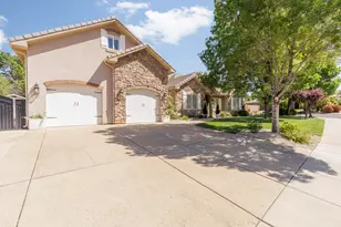 795 E Desert Bloom Ct, Washington, UT 84780 - Photo 3