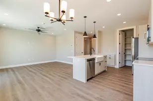 2590 Cougar Trl, Santa Clara, UT 84765 - Photo 15