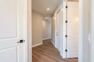 2590 Cougar Trl, Santa Clara, UT 84765 - Photo 13