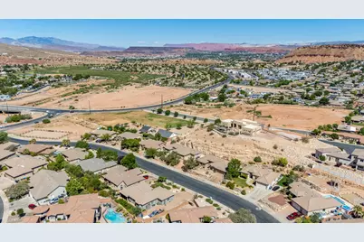 2009 E Knolls Dr, Saint George, UT 84790 - Photo 41
