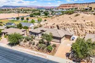 2009 E Knolls Dr, Saint George, UT 84790 - Photo 3