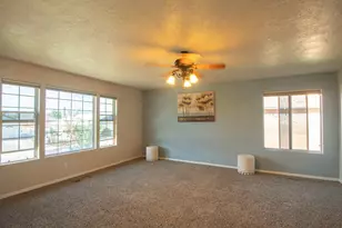 1677 E 2330 S St, Saint George, UT 84790 - Photo 9