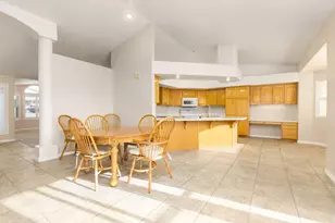 725 E Gunlock Circle, Saint George, UT 84790 - Photo 11