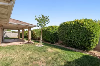 1055 E 900 S #70, Saint George, UT 84790 - Photo 23