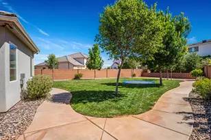 453 E 3975 S, Washington, UT 84780 - Photo 15