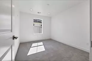2263 E Crestas Aly, Washington, UT 84780 - Photo 19