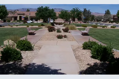 1799 W Amethyst Garden Dr, Saint George, UT 84790 - Photo 3