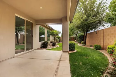 3237 E Crimson Ridge Dr, Saint George, UT 84790 - Photo 25