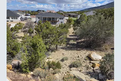 1981 N Mahogany Cir, Cedar City, UT 84721 - Photo 11