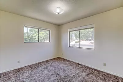 1045 E Fort Pierce Dr, Saint George, UT 84790 - Photo 27