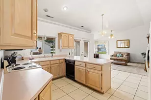 225 N Valley View Dr, Saint George, UT 84770 - Photo 13