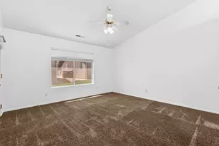 210 N Mall Dr, Saint George, UT 84790 - Photo 11