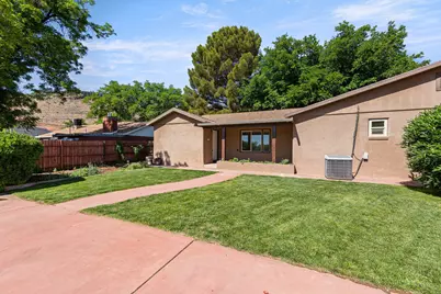 331 S 300 W, Saint George, UT 84770 - Photo 27