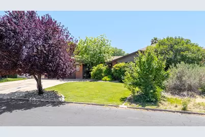 890 Larkspur Rd, Saint George, UT 84790 - Photo 49