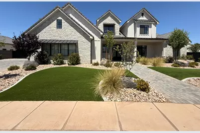 831 E Queensridge Dr, Washington, UT 84780 - Photo 1