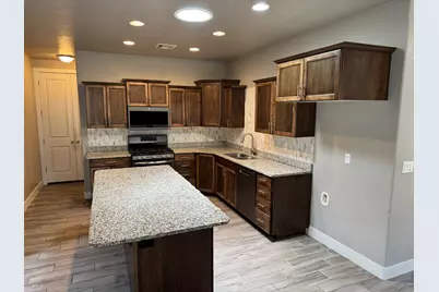 372 N 815 W, Hurricane, UT 84737 - Photo 7