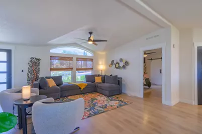 264 N 100 W, Ivins, UT 84738 - Photo 17