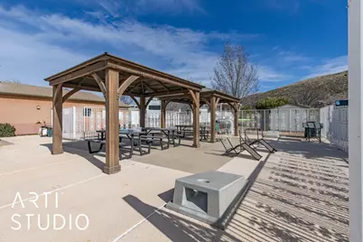 32 Cottonwood Ln, Harrisburg, UT 84737 - Photo 29