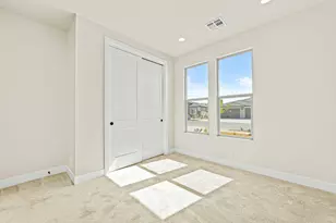 1547 N Ascent St, Washington, UT 84780 - Photo 9