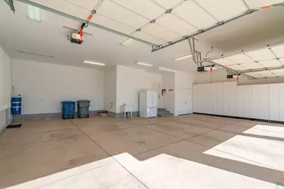 198 N Shadow Point Dr, Saint George, UT 84770 - Photo 5