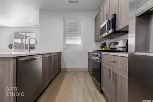 960 Heritage Dr, Santa Clara, UT 84765 - Photo 9
