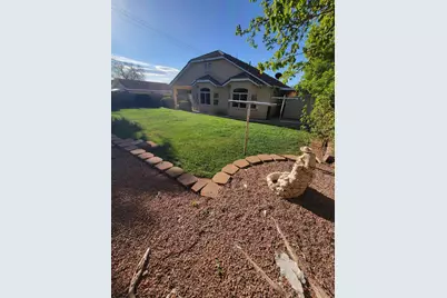 454 W 400 N, Saint George, UT 84770 - Photo 11